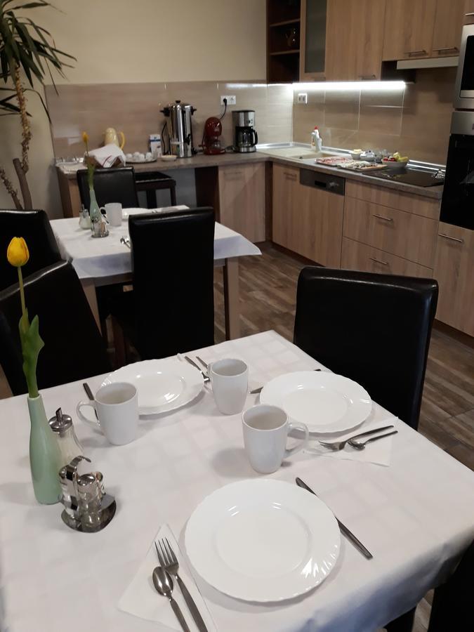 Csipkehaz Apartman Cserkeszőlő Eksteriør bilde